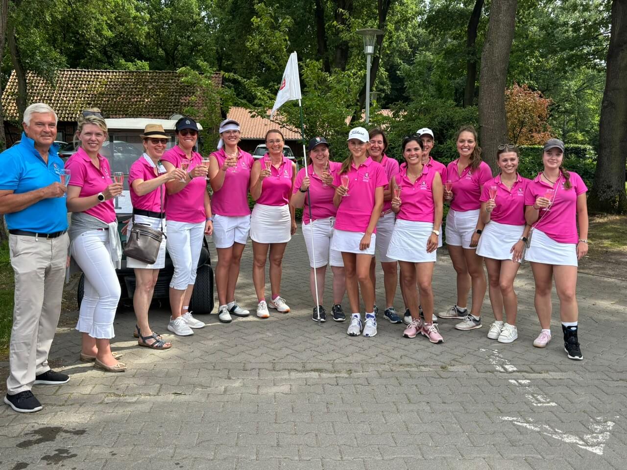 Aufstieg der Clubmannschaften!